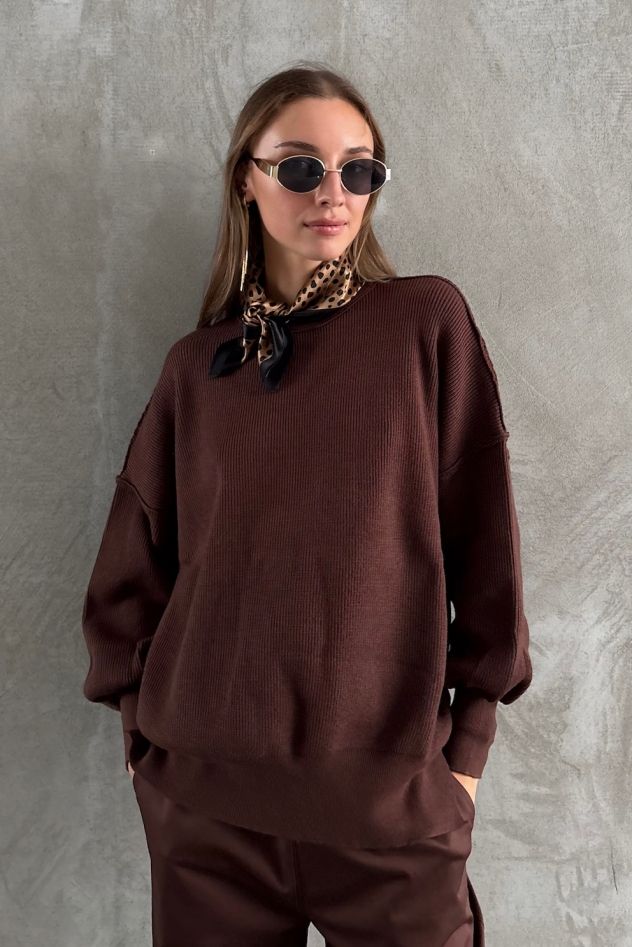 Wiskozowy naturalny miękki gruby sweter miękki czekoladowy brąz