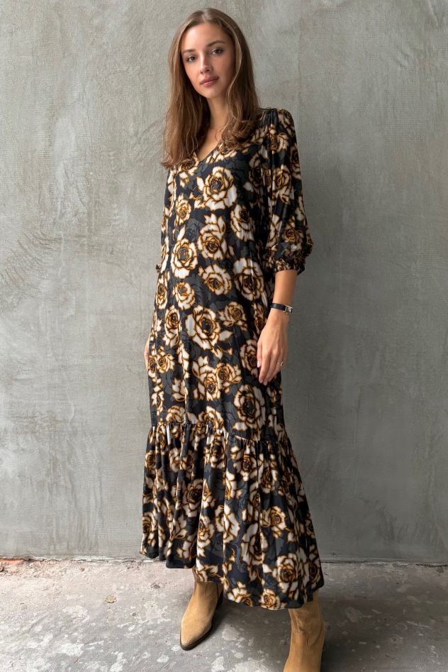 Wiskozowa sukienka w zielone wzory CELEBRATION z falbaną i paskiem ze 100% wiskozy hiszpańskiej premium 