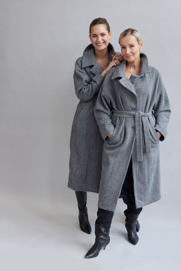 Długi Wełniany zimowy Płaszcz Jodełka szary granat oversize Kind of Magic 100% wełna