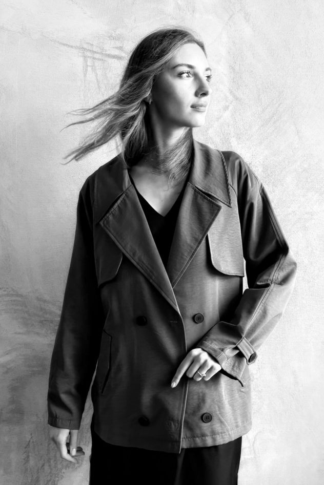 Szary płaszczyk kurtka przejściowy