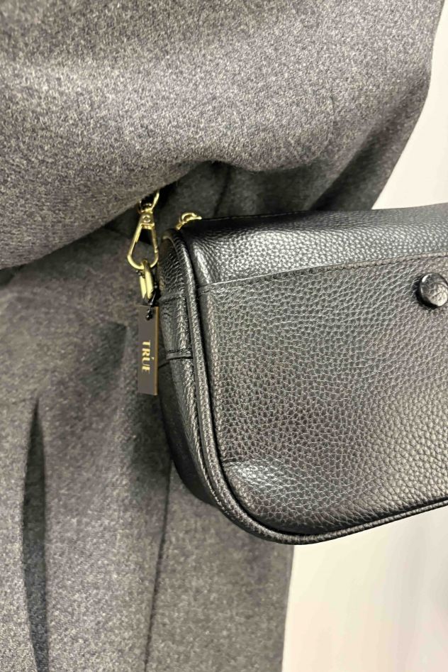 Skórzana mała torebka czarna o szerokim spodzie głęboka 100% skóra naturalna