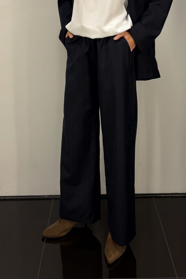 Dluga marynarka granatowa w błękitne paski bez guzików 100% wełna 