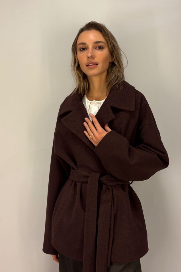 Wełniana czekoladowa kurtka krótki Płaszczyk w ciemnym burgundowym brązie 100% wełny z paskiem 