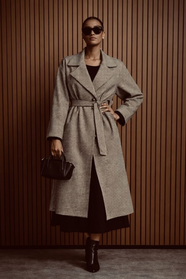 Długi Płaszcz w pepitkę Kind of Magic brązowo-beżowa pepitka wełna 100%