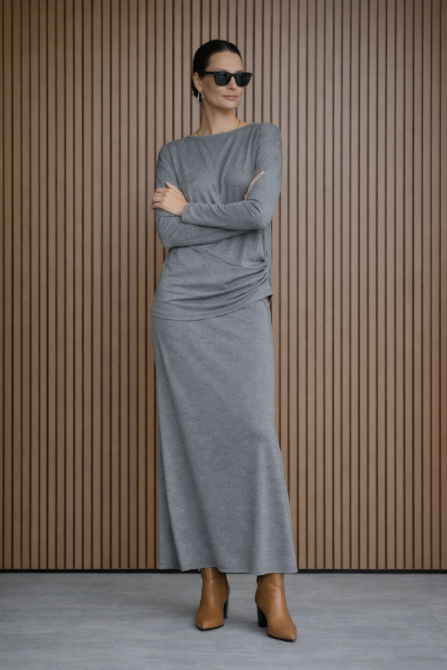 Dzianinowy bawełniany casualowy szary komplet bluzka i spódnica 