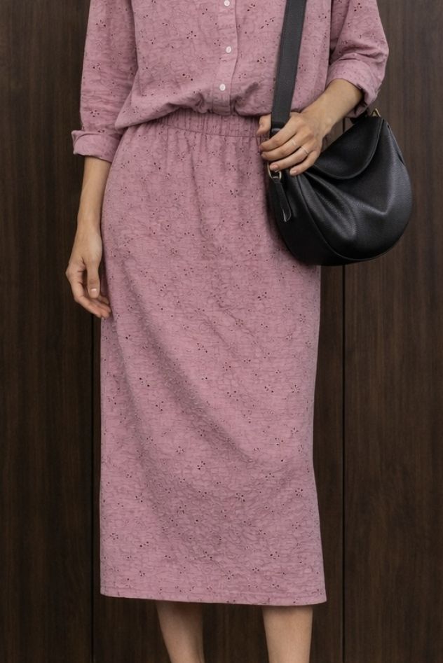 Bawełniana ażurowa różowa spódnica