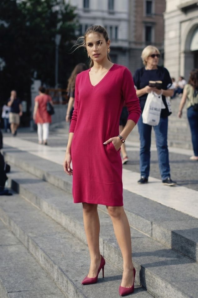 Bawełniana Czerwono Bordowo wiśniowa przed kolano dresowa wygodna sukienka BASIC z paskiem i dekoltem w serek V