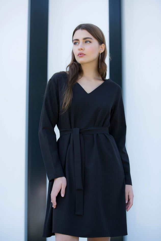 SIMPLICITY BLACK