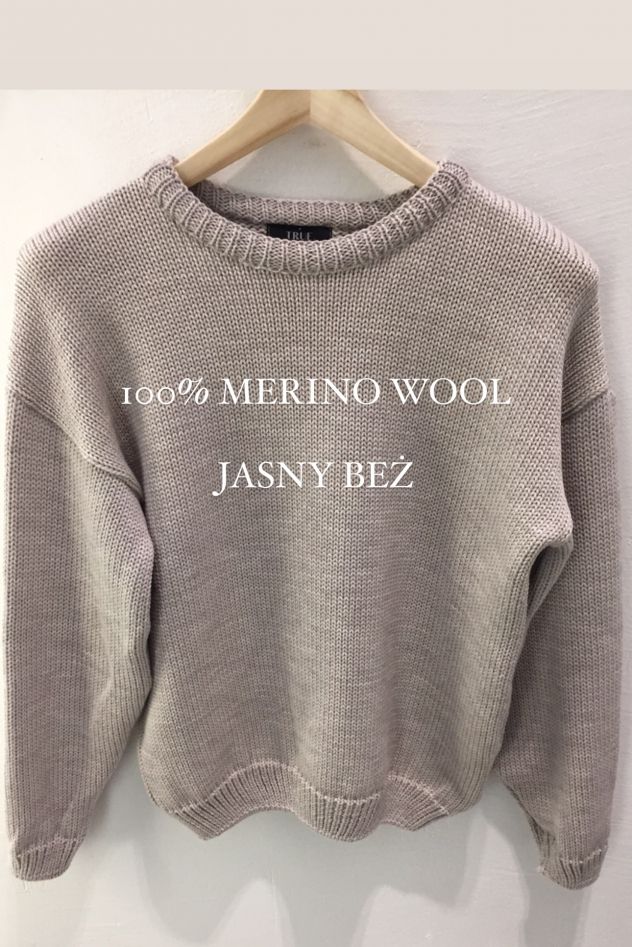 Wełniany unisex sweter 100% wełny merino taupe, jasny brąz, cappuccino z okrągłym dekoltem oversize