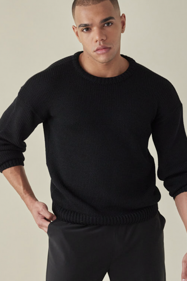 Wełniany unisex sweter 100% wełny merino taupe, jasny brąz, cappuccino z okrągłym dekoltem oversize