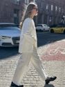SHOP THE LOOK 7 - garnitur bawełna ecru ciepła biel w delikatne prążki - wersja z długą marynarką 