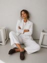 SHOP THE LOOK 6 - garnitur bawełna ecru ciepła biel w delikatne prążki - wersja z krótką marynarką