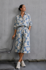 SHOP THE LOOK 20 - komplet bawełna w kwiaty na lato jortsy długie szorty kuloty za kolano i koszula - krótkie spodenki i góra z tej samej lekkiej włoskiej bawełny (Kopia)