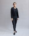 Krótka marynarka wełniana czarna bez guzików LOOSE & Elegance SHORT