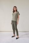 Bluzka w stylu TSHIRTu w serek z TENCELU oversize khaki