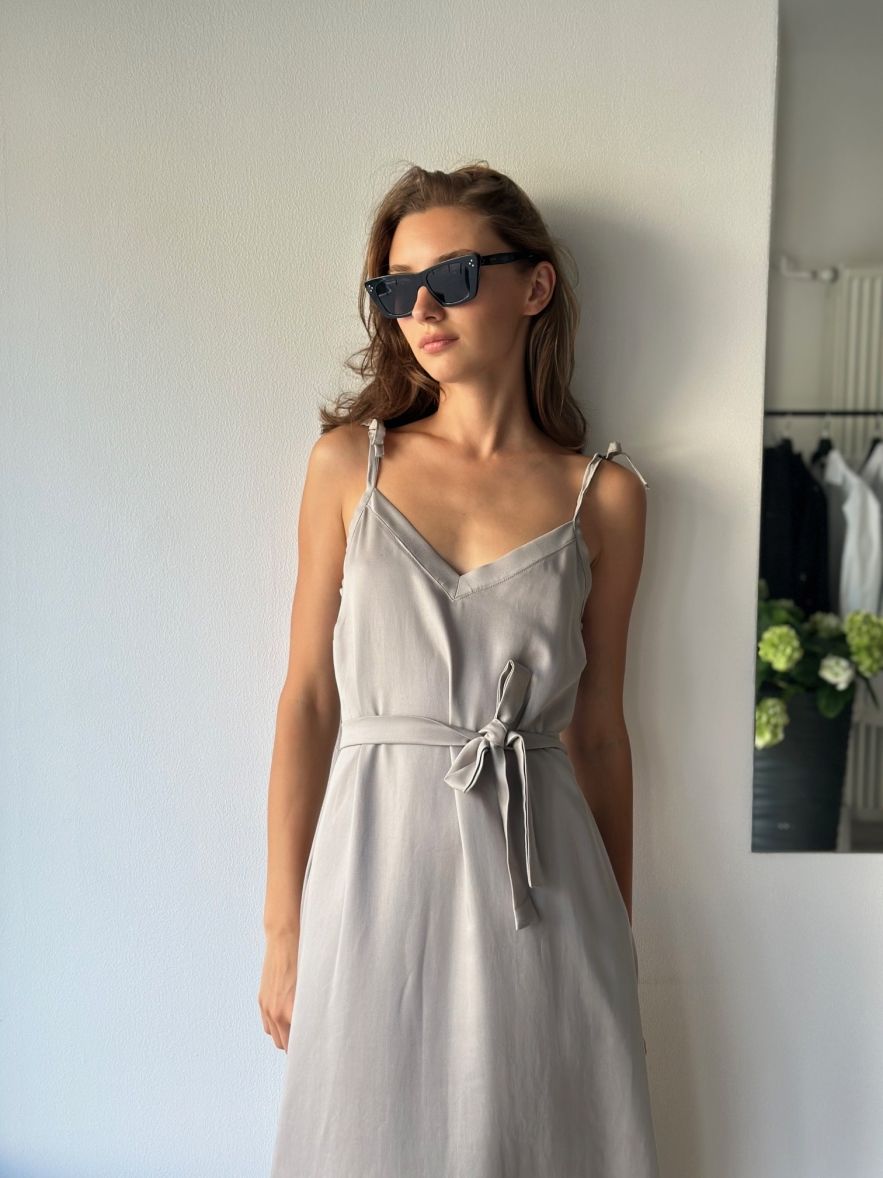 Tencel 100% delikatna przewiewna maxi długa sukienka beżowo szara maxi