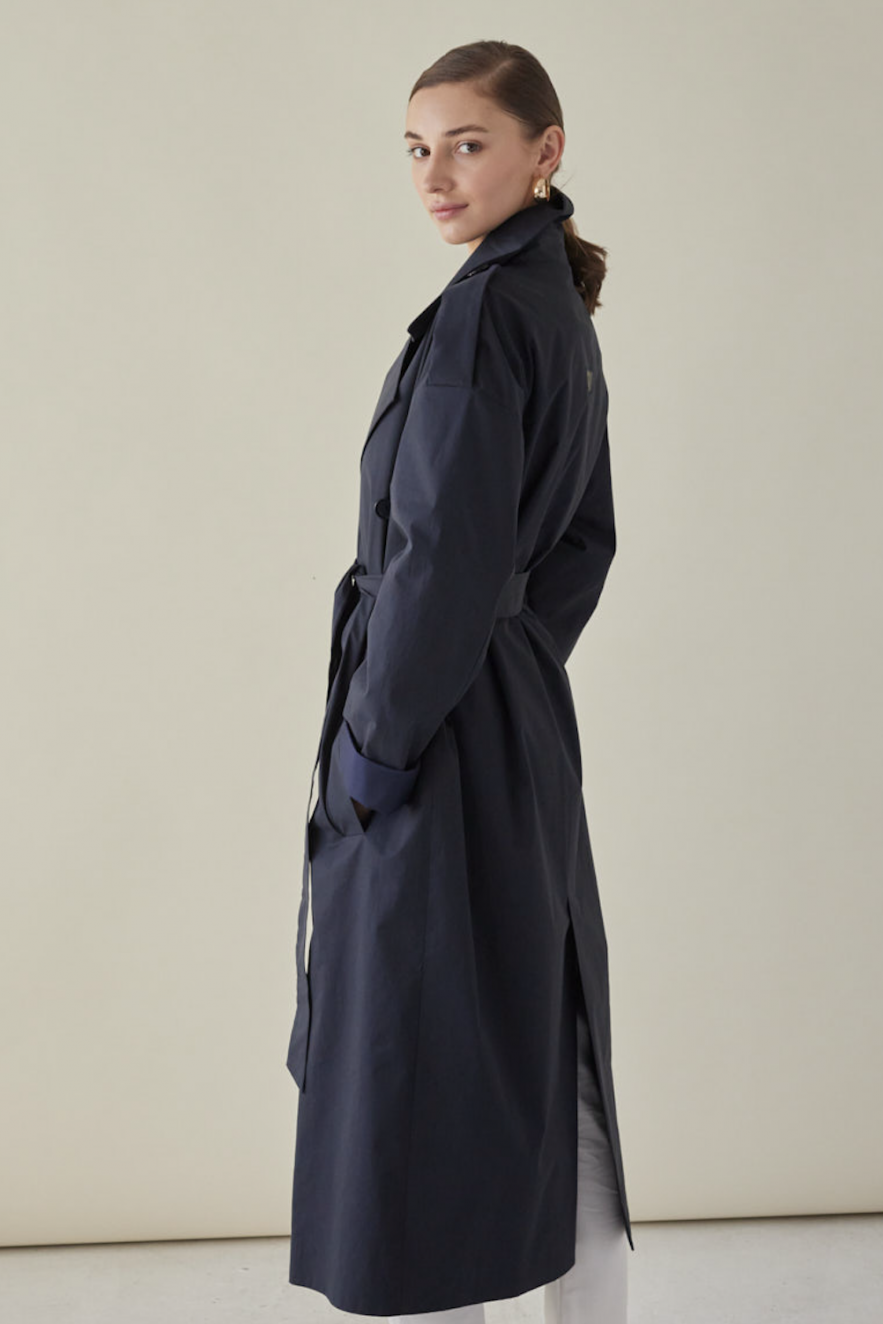 Granatowy bawełniany płaszcz prochowiec Kind Of Magic