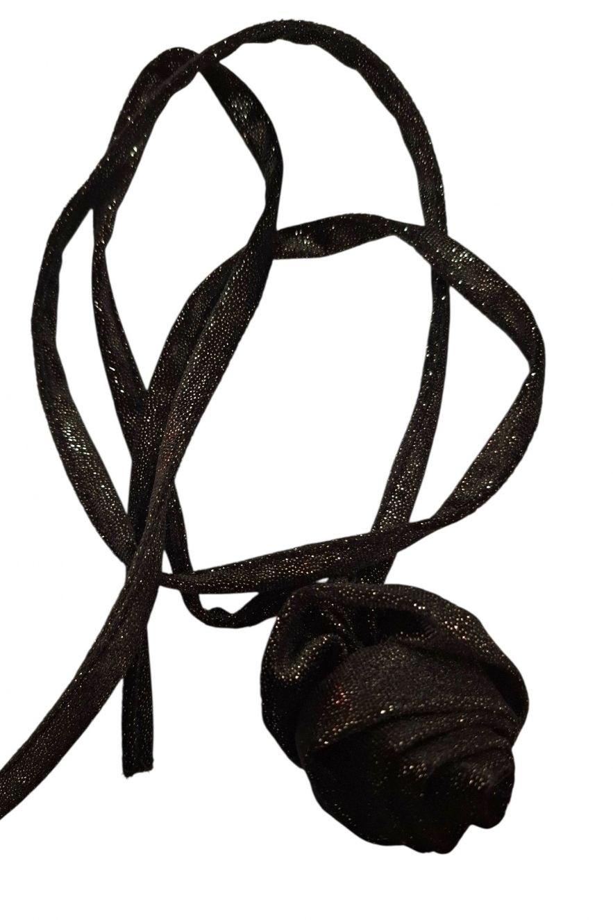 Choker na szyję mała róża błyszcząca srebrna wiskoza