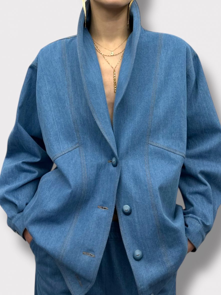 BAWEŁNIANA Kurtka jeansowa THE 70s BLUE JEANS klasyczny niebieski jeans błękit z podszewką, 4 guzikami i szerokim kołnierzem