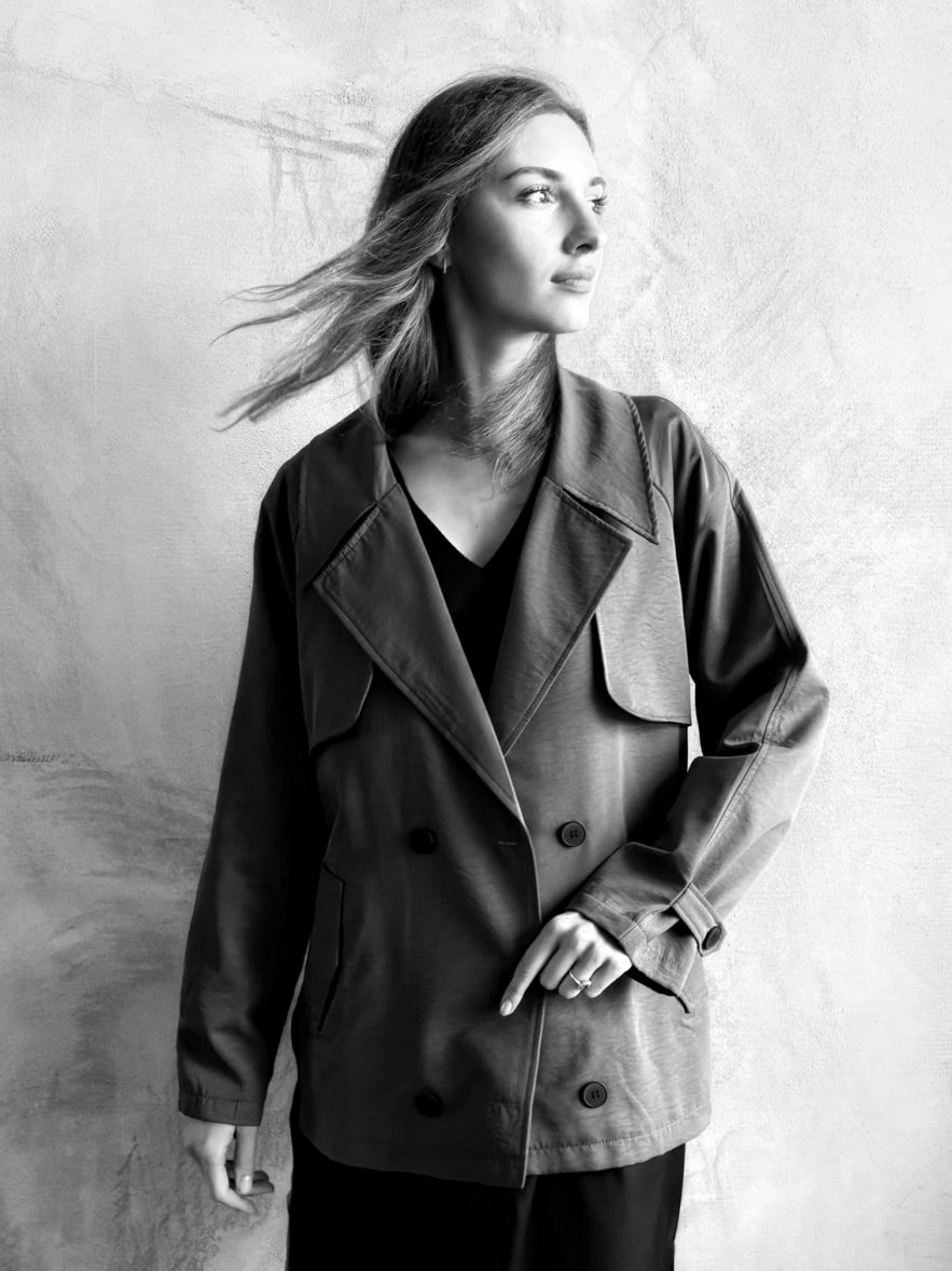 Szary płaszczyk kurtka przejściowy