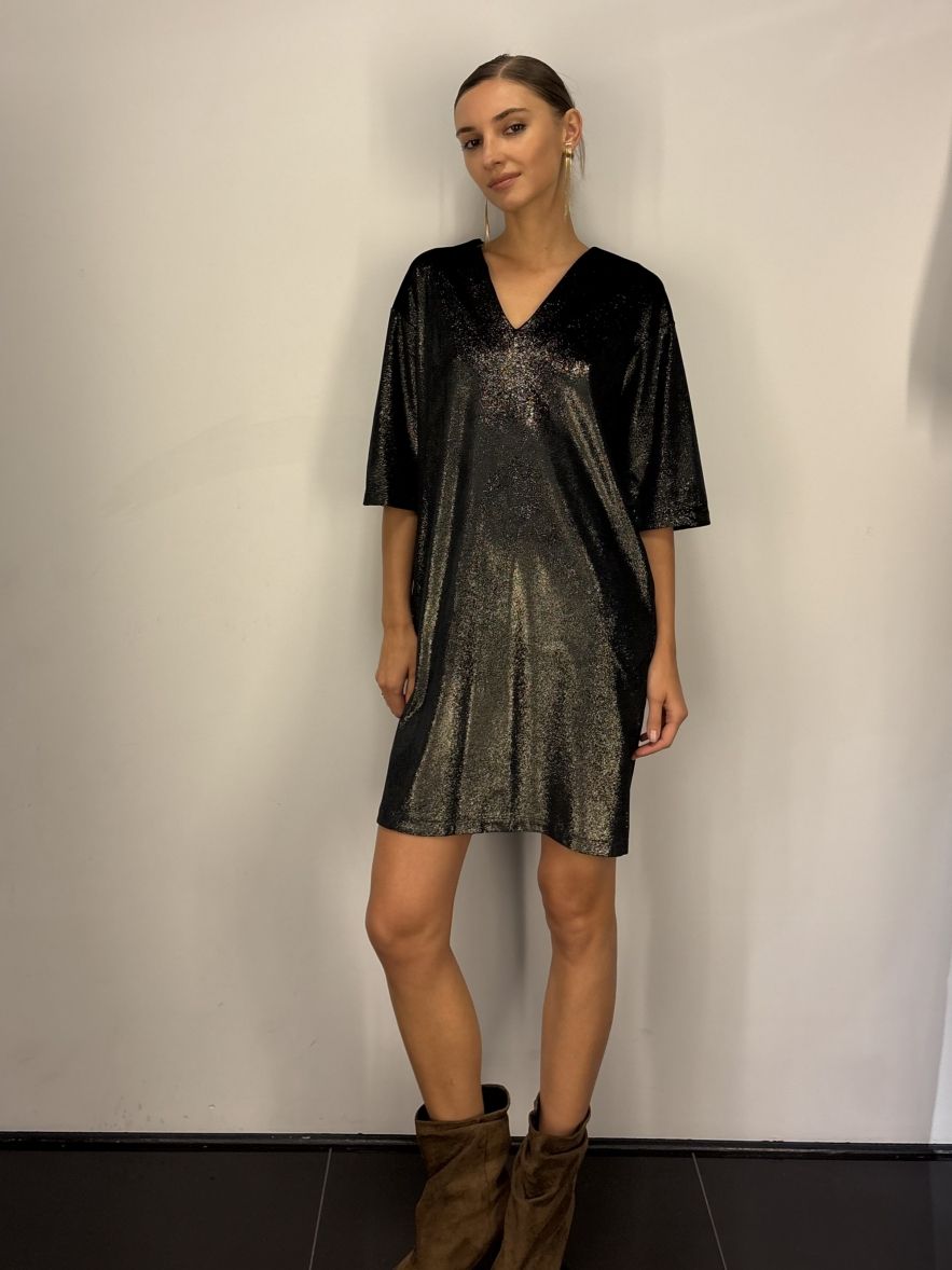 Elegancka Sukienka CLASSY miła w dotyku czarno złota błyszcząca - z paskiem o delikatnym połysku 