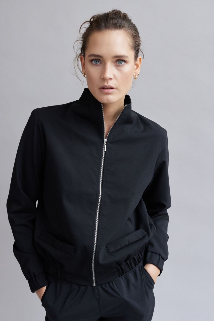 Wełniana bomberka THE NIGHT z włoskiej wełny z podszewką wiskozową 100% wełny