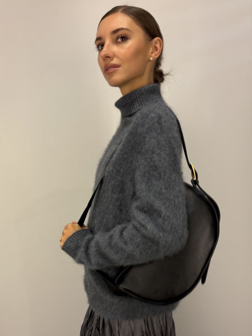 Skórzana czarna torebka średniej wielkości 100% skóra naturalna