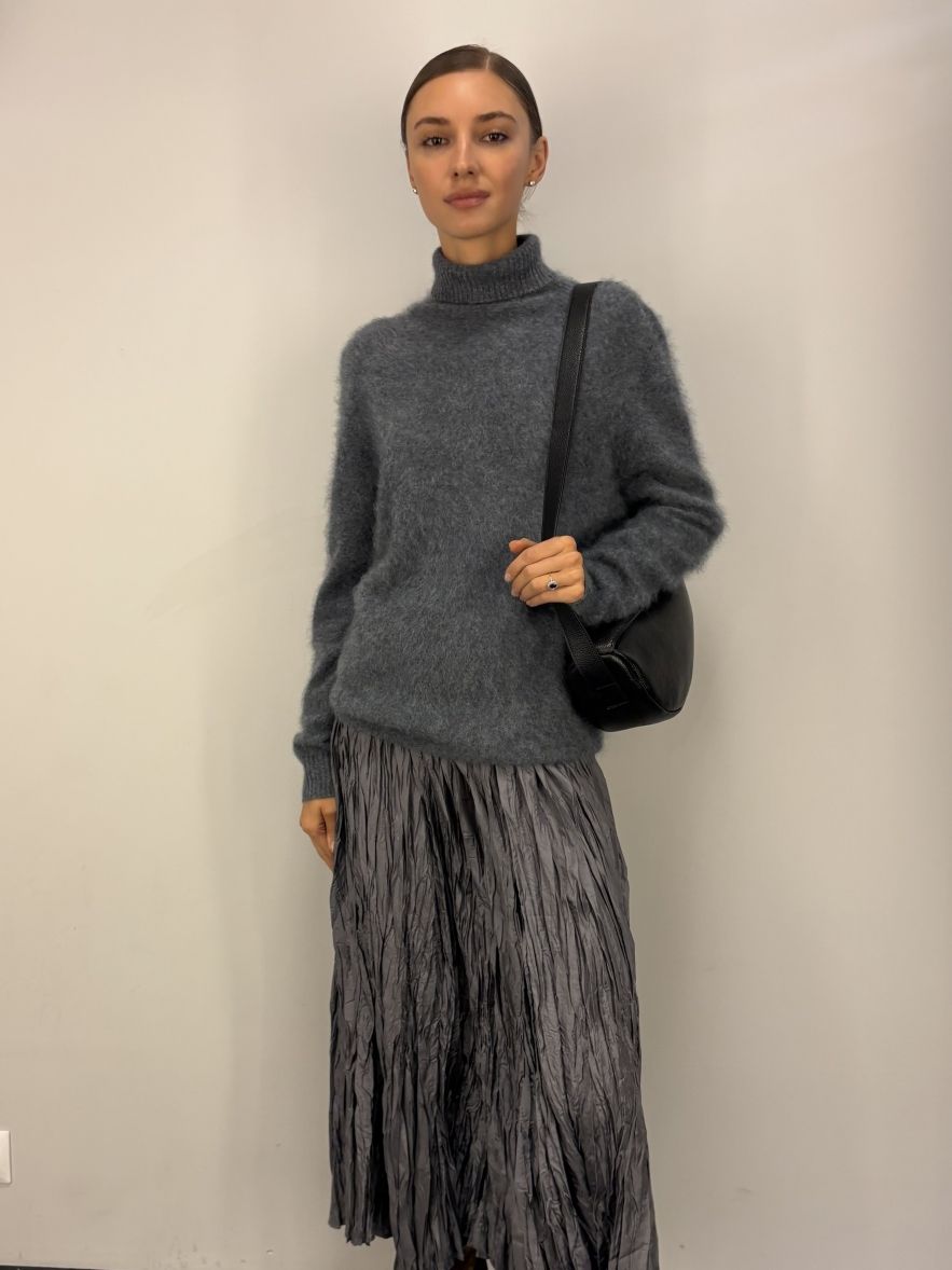 Skórzana czarna torebka średniej wielkości 100% skóra naturalna