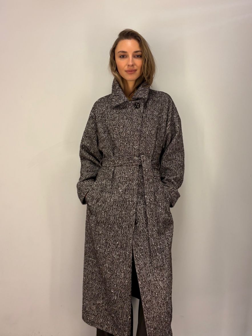 Wełniany oversize płaszcz kind of magic w jodełkę BUCLE brązowy