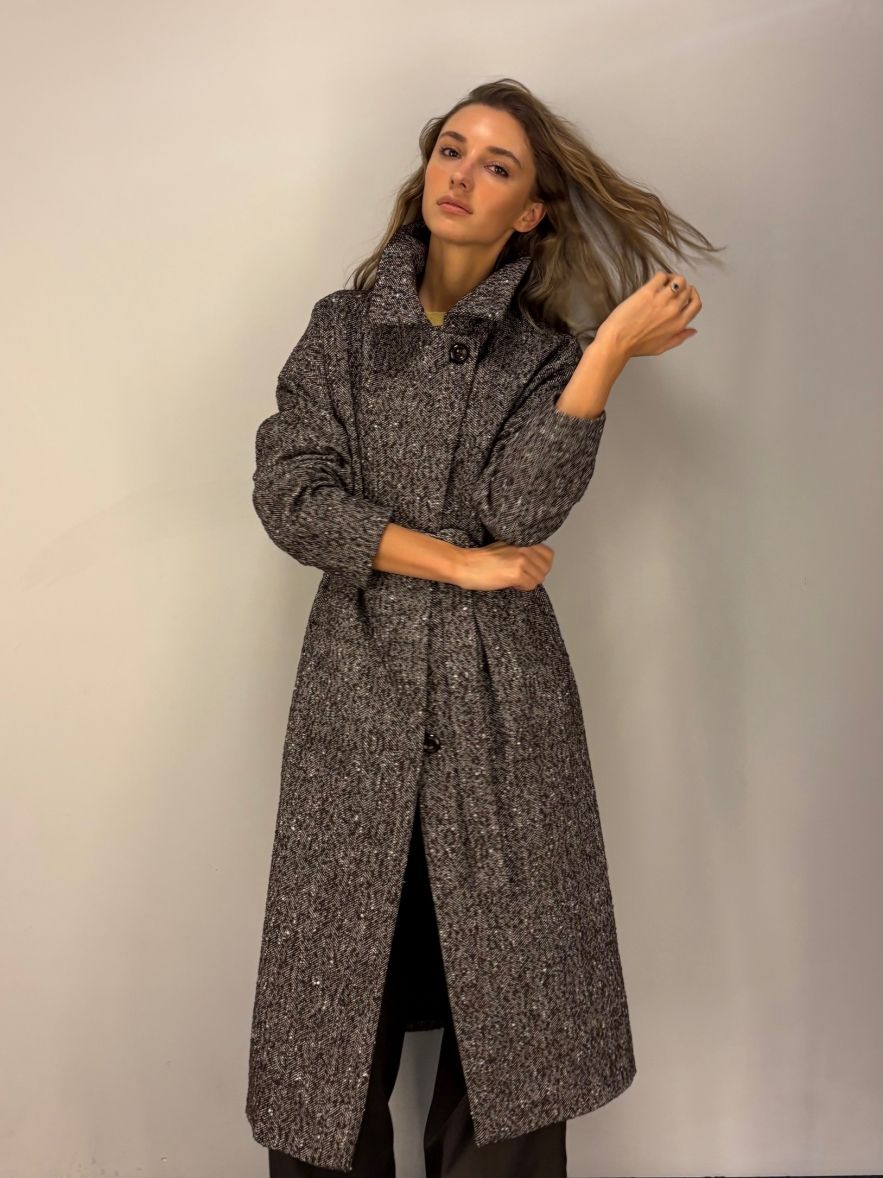 Wełniany oversize płaszcz kind of magic w jodełkę BUCLE brązowy