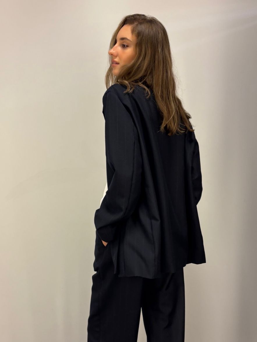 Dluga marynarka granatowa w błękitne paski bez guzików 100% wełna 