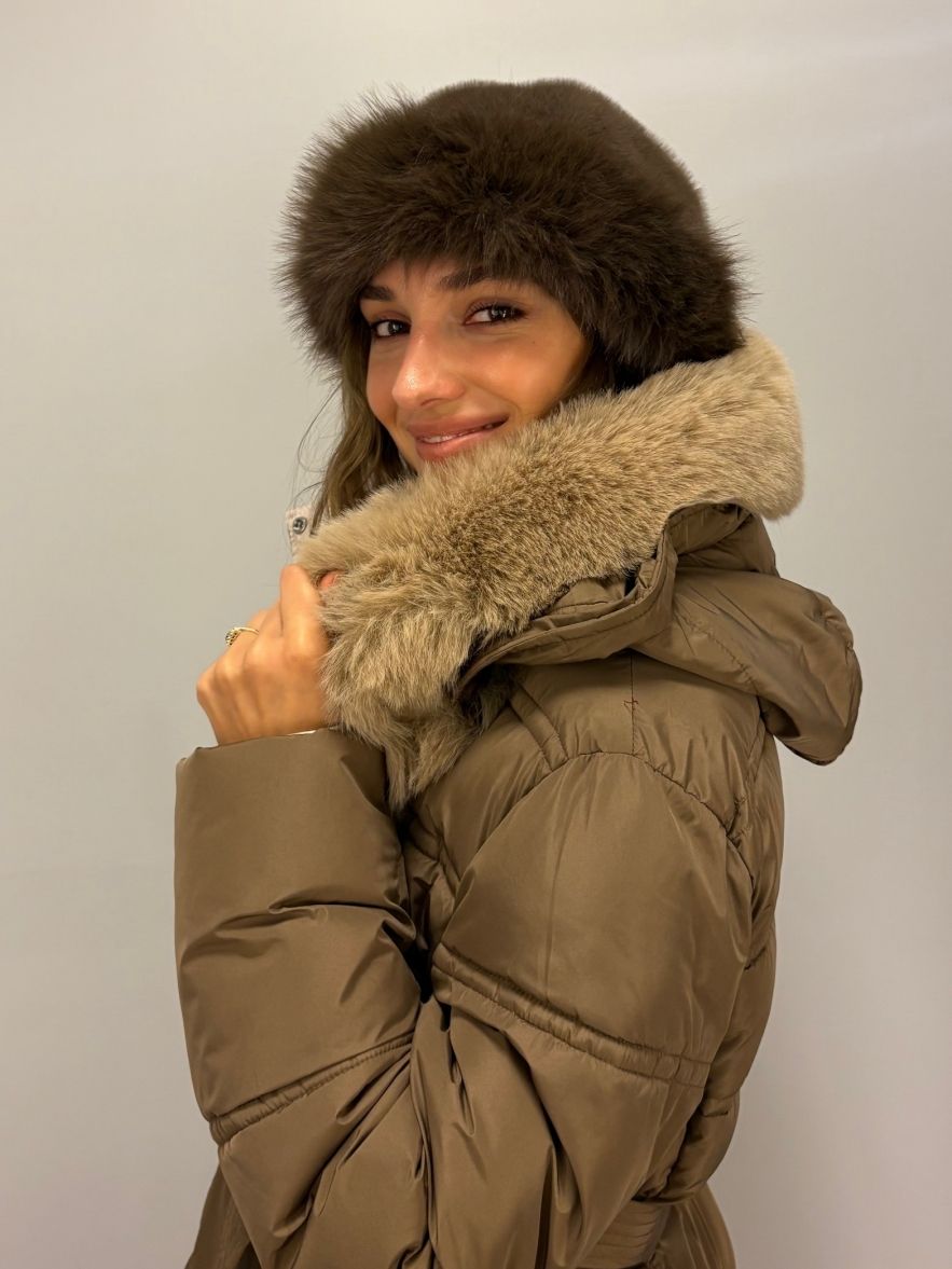 Futrzana brązowa mięciutka czapka imitująca futro z lisa w brązie 