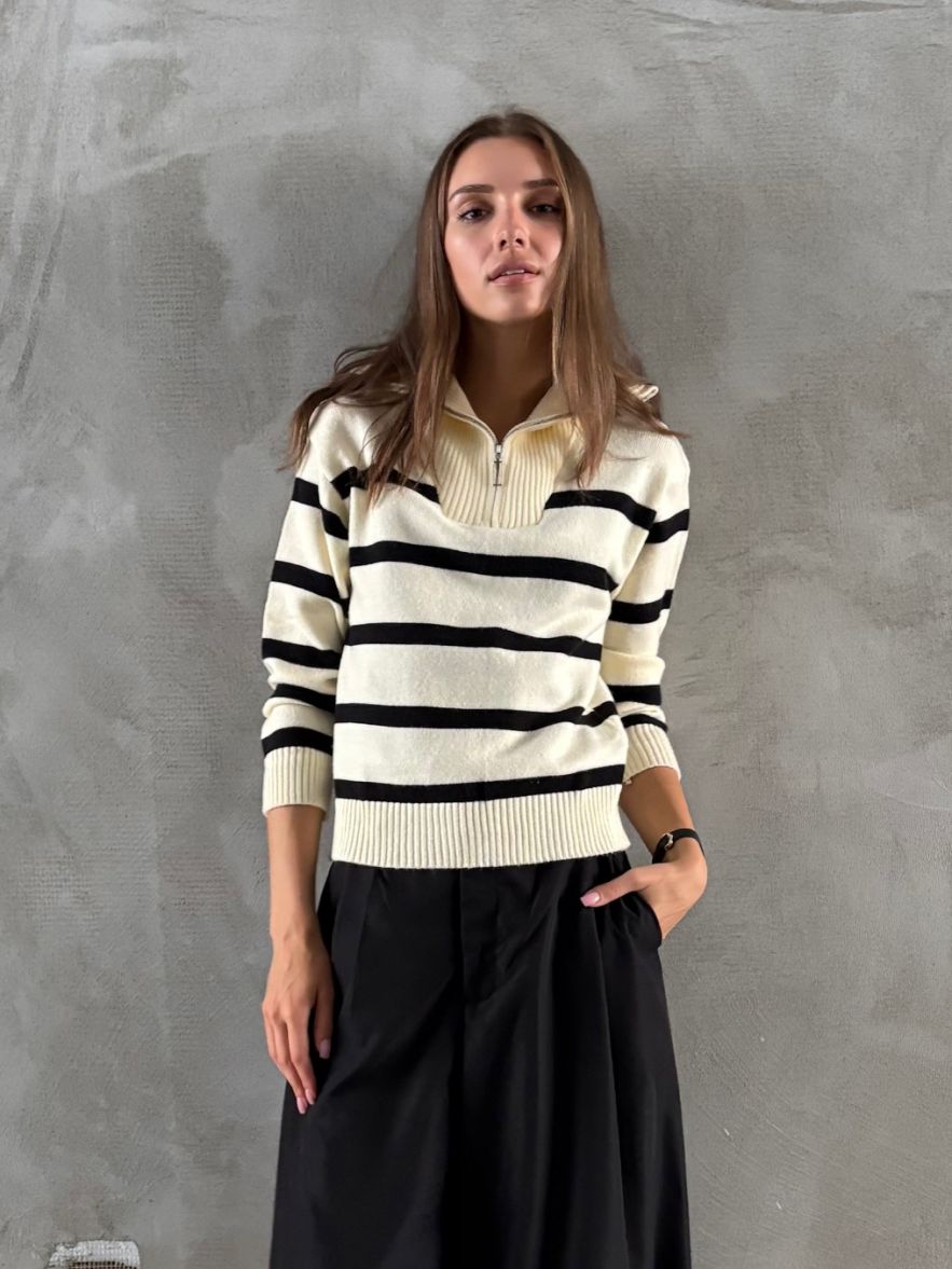 Sweter w pasy śmietankowy ecru ciepły wiskozowy miękki 