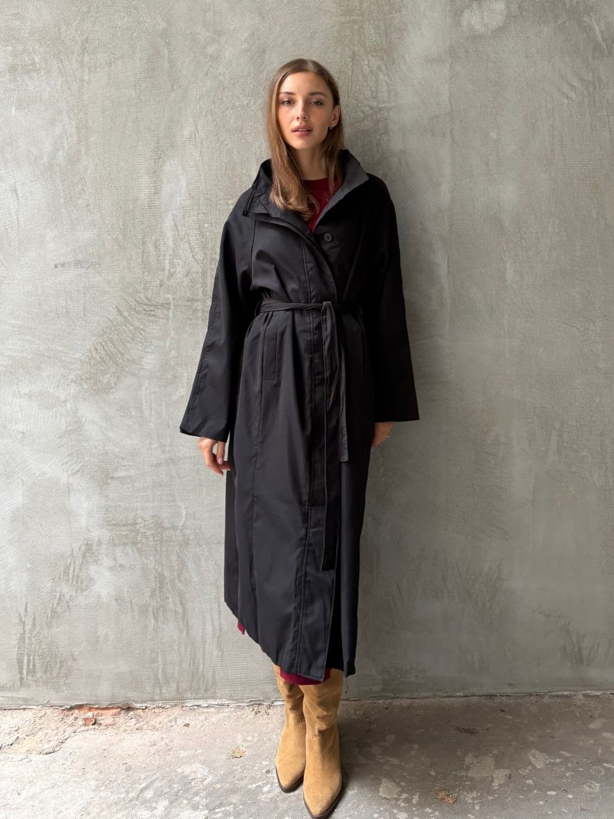 Czarny płaszcz oversize trench ze stójką bawełniany na guziki 