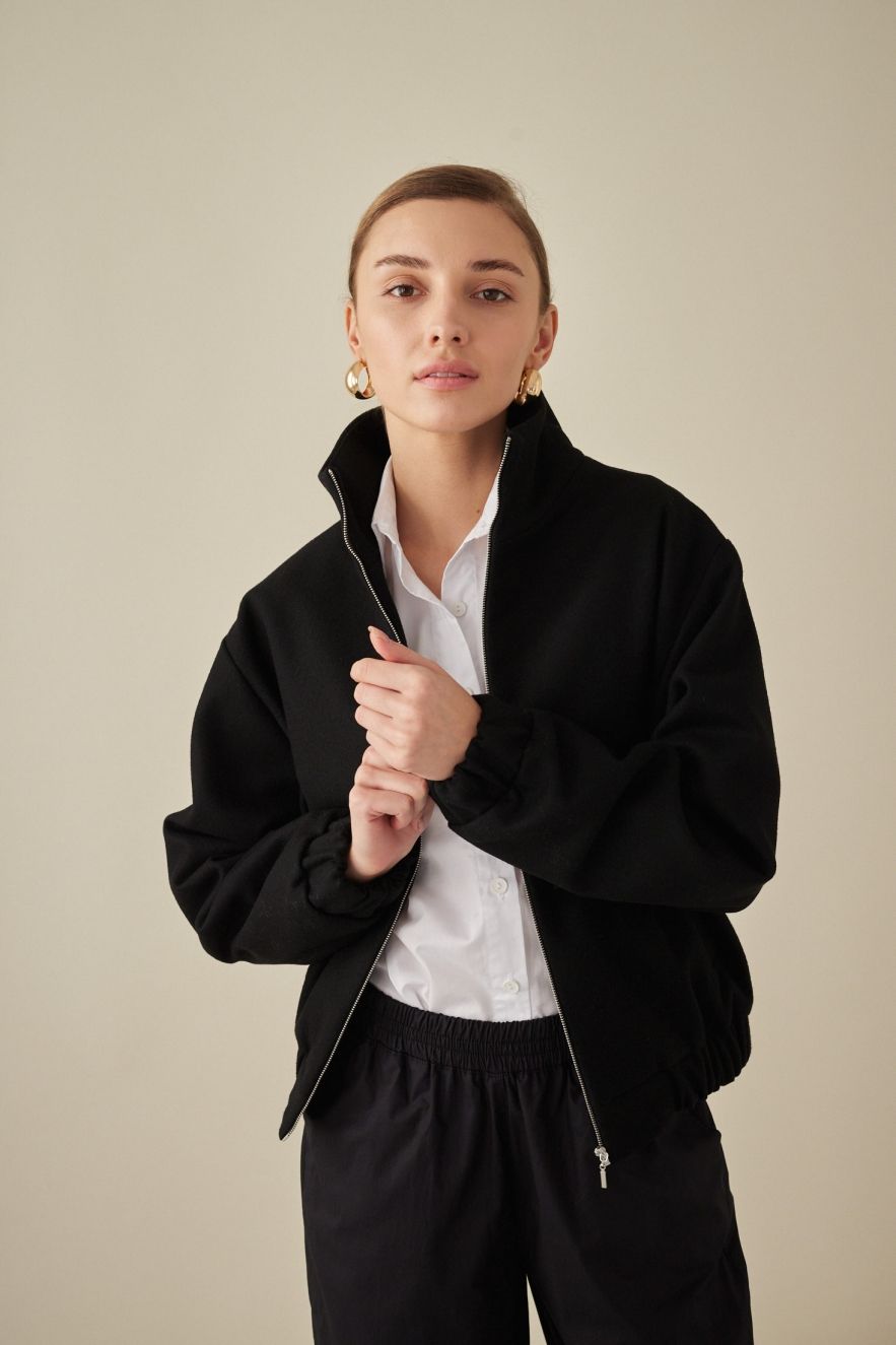 Czarna wełniana kurtka bomberka uniseks z wiskozową podszewką z metalowym suwakiem The Night Black Wełna 100%