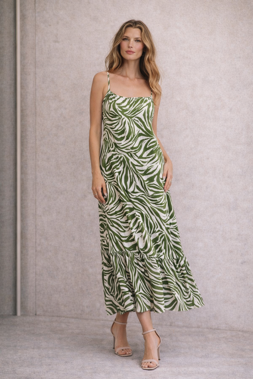 Sukienka w zielony khaki wzór na ramiączka z falbaną CELEBRATION 100% wiskoza