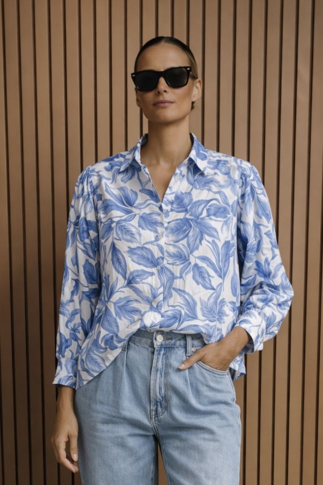 Koszula damska w niebiesko biały print kwiatowy 
