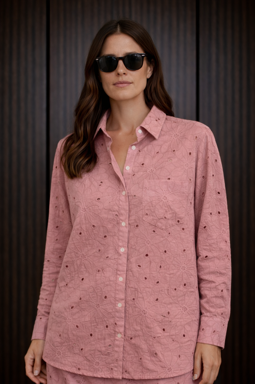 Bawełniana ażurowa różowa koszula z kołnierzykiem
