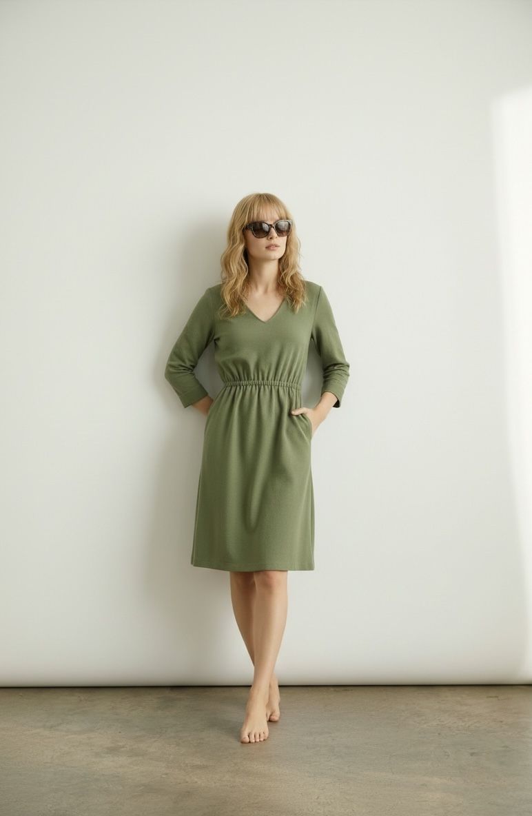Sukienka dresowa solidna bawełna delikatna zieleń z lekką gumką
