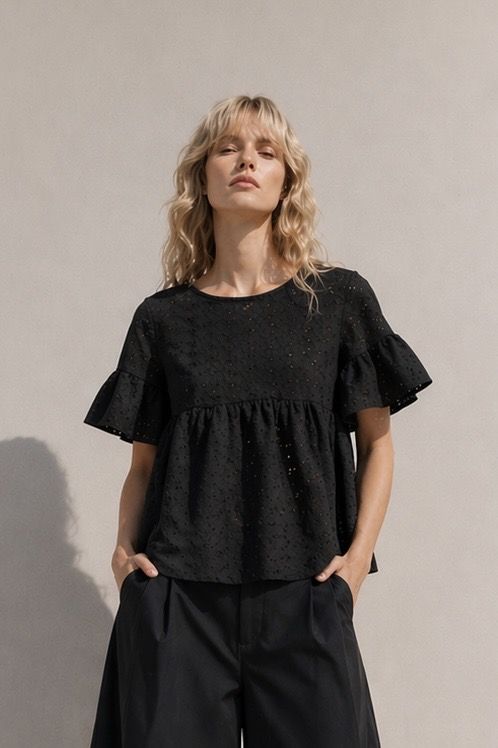 Bluzka z falbanami czarna ażurowa haft angielski 100% bawełna 