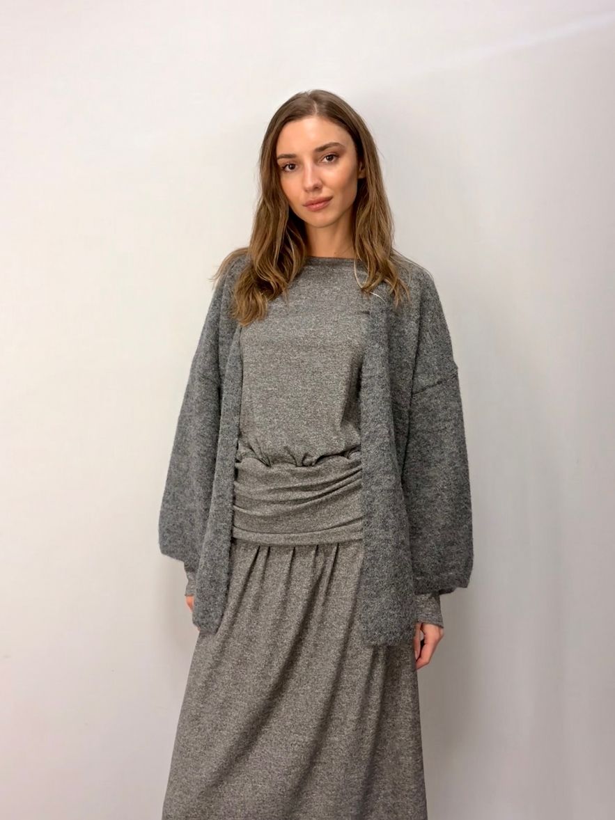 Puchaty oversize cieply luźny sweter kardigan 100% wiskoza szary z szerokim rękawem
