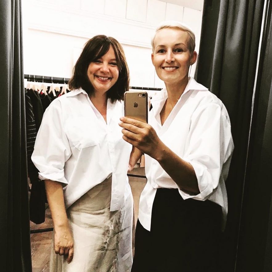  z cyklu wspomnień czar - biała bawełniana koszula oversize MY STYLE True HAREL i Anna Bogel instagram