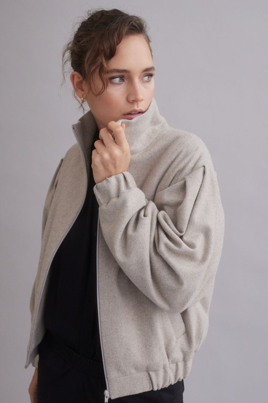 100% WEŁNIANA Kurtka BOMBER ASPEN LOOK melanżowy beż z bardzo szerokim rękawem bufką