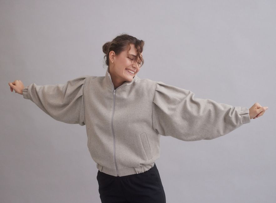 100% WEŁNIANA Kurtka BOMBER ASPEN LOOK melanżowy beż z bardzo szerokim rękawem bufką