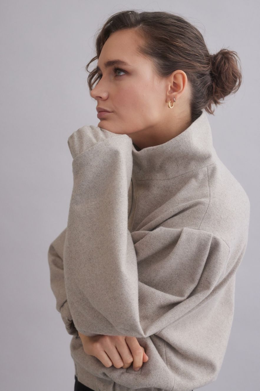 100% WEŁNIANA Kurtka BOMBER ASPEN LOOK melanżowy beż z bardzo szerokim rękawem bufką