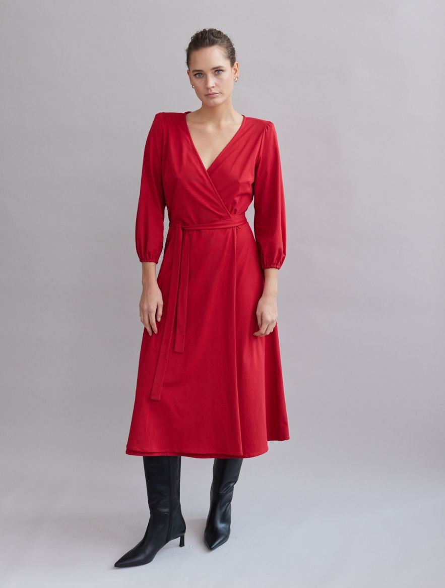 Bawełniana miękka sukienka kopertowa midi soczysta czerwień jak wino 