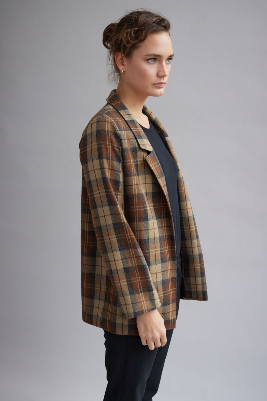 wełniana luźna niezapinana Marynarka 100% wełny w kratę rudawo brązową Loose & Elegance