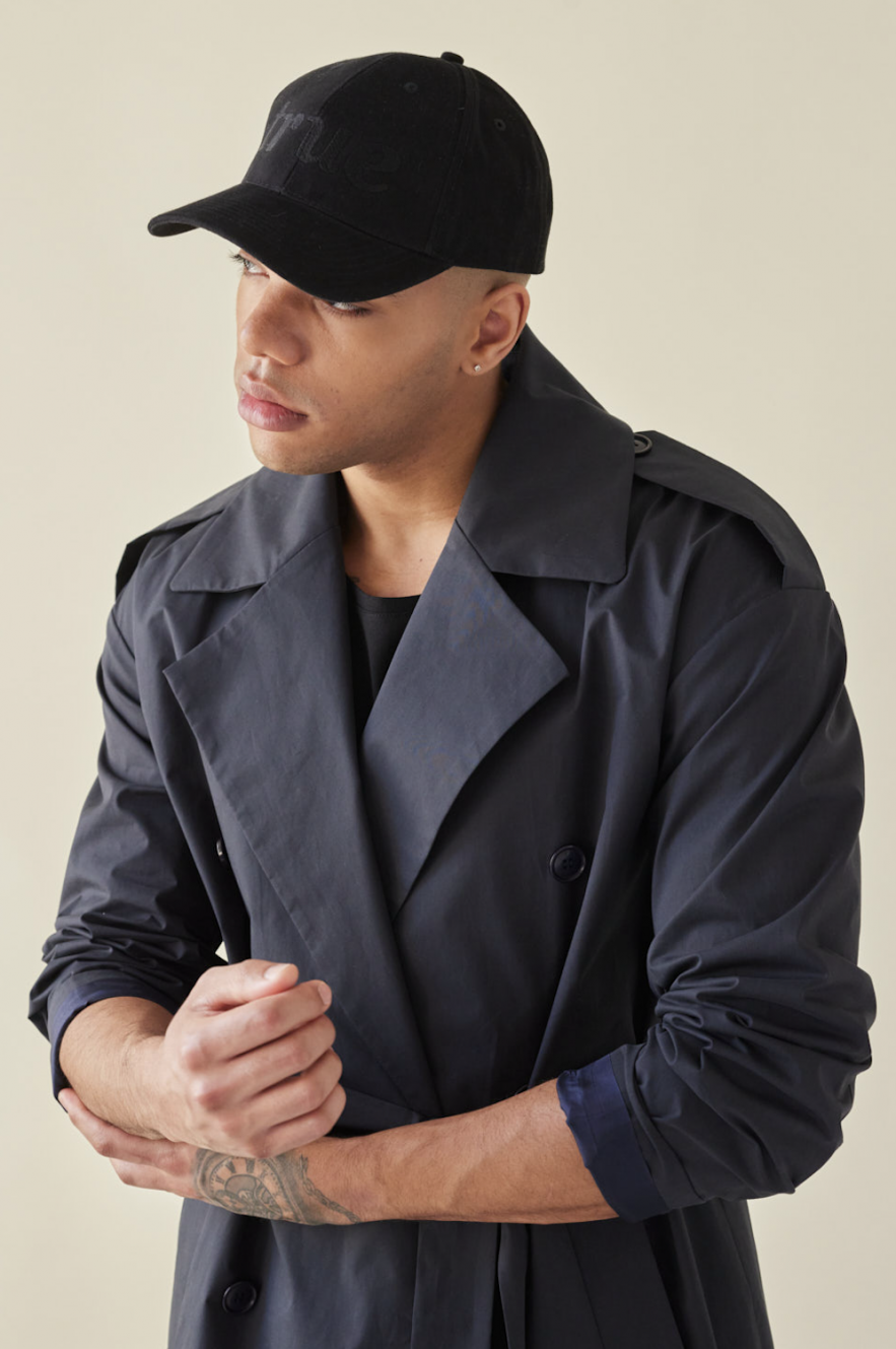 Granatowy bawełniany płaszcz prochowiec Kind Of Magic