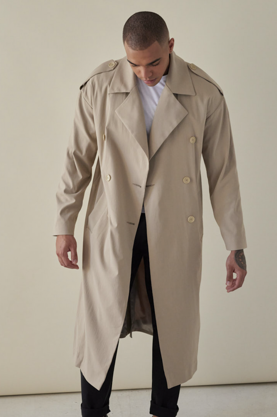 Beżowy oversize'owy bawełniany płaszcz prochowiec z pagonami unisex chłodny beż